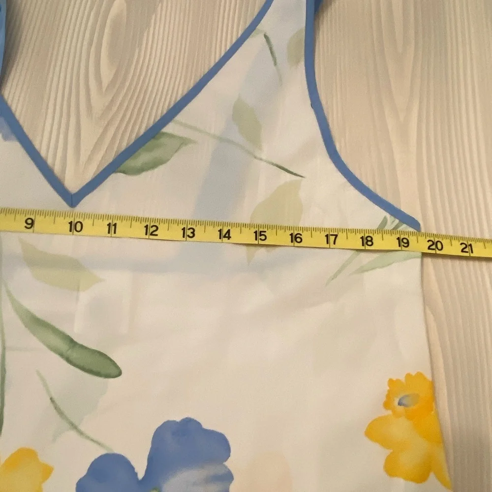 Secret Treasures Large Floral Satin  Chemise V-Neck Slip Gown Yellow Daffodils